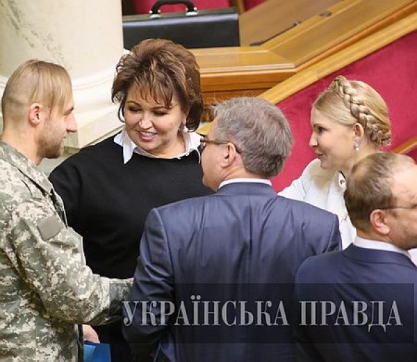 Нова рада стала! Что делает здесь Бахтеева - племянница Грека, сестра Ахметова, подруга Такташева, любимица Ющенко, мадам «Трамадол»?