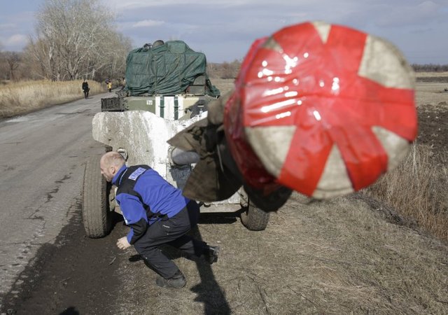 Боевики ДНР-ЛНР захотели "особый статус", а с выборами проблемы: чего ждать Донбассу