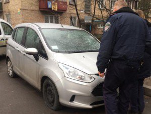 В Ирпене совершено нападение на автомобиль лидера местной парторганизации БПП