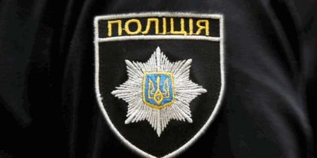 В Киеве патрульный избил инвалида палкой