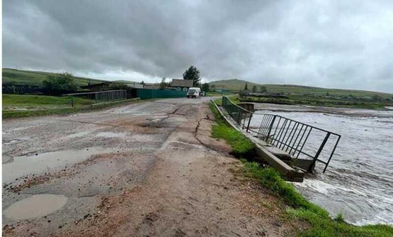 В Бурятии прорвало Хонхолойскую дамбу: власти вводят режим ЧС