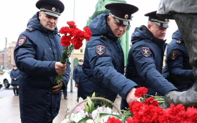 Полковник Ильницкий нарушил правила приветствия на церемонии в Санкт-Петербурге