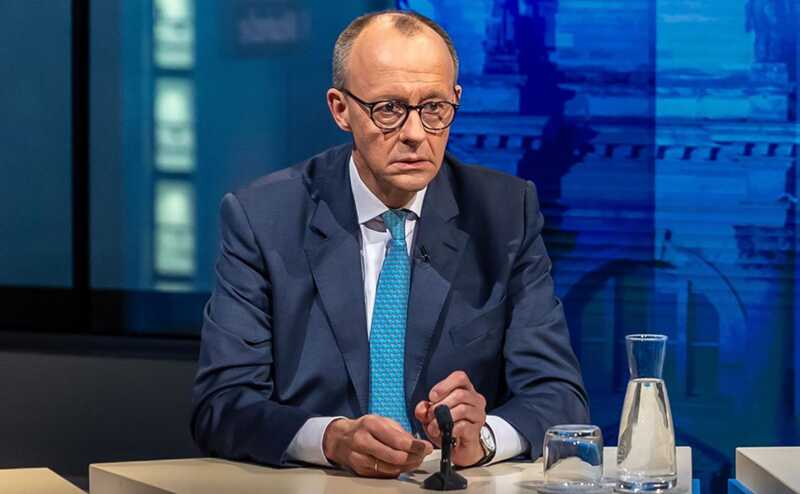 Канцлер Германии допустил возможность переговоров между Украиной и Россией в Ватикане
