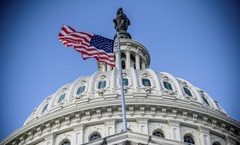 Сенат США готов одобрить санкции против России без одобрения Трампа
