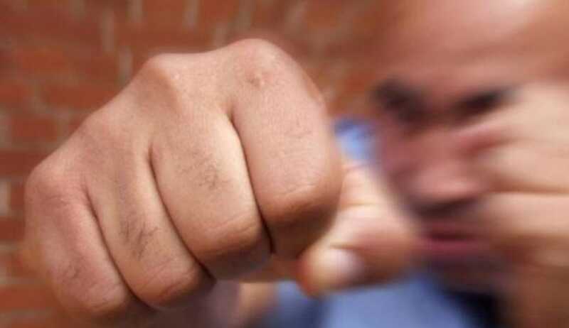 В Волгоградской области подростки избили пенсионера за замечание