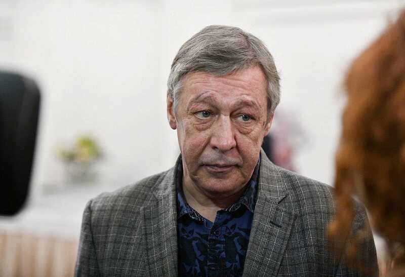 Вышедший из тюрьмы Михаил Ефремов начал реабилитацию и вернулся к работе