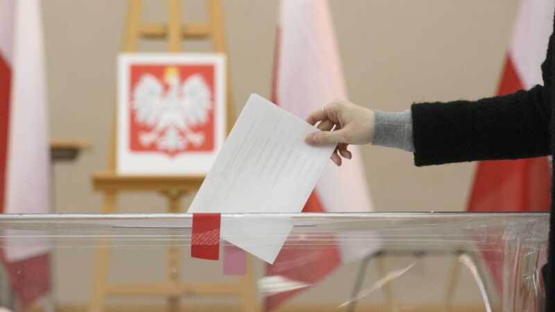 В Польше проходит финальный раунд президентских выборов