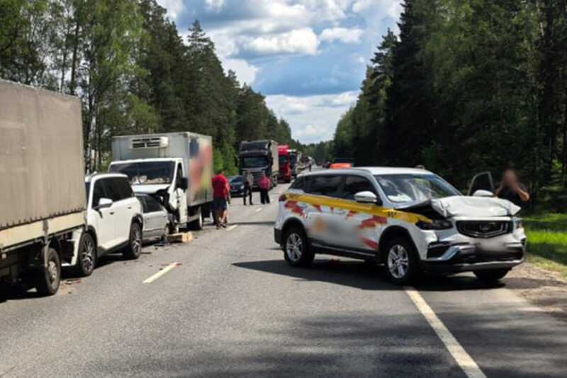 Массовая авария с пятью автомобилями перекрыла движение в Щелково