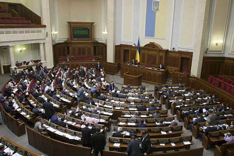 Верховная Рада обсудит вопрос о продлении срока действия военного положения и проведения мобилизации