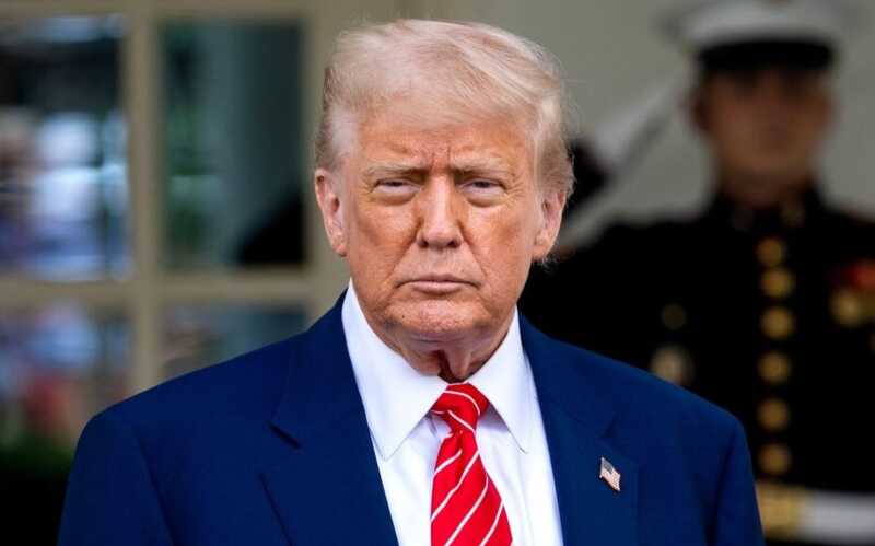 «Я бы знал»: Трамп прокомментировал приостановку военной помощи Украине