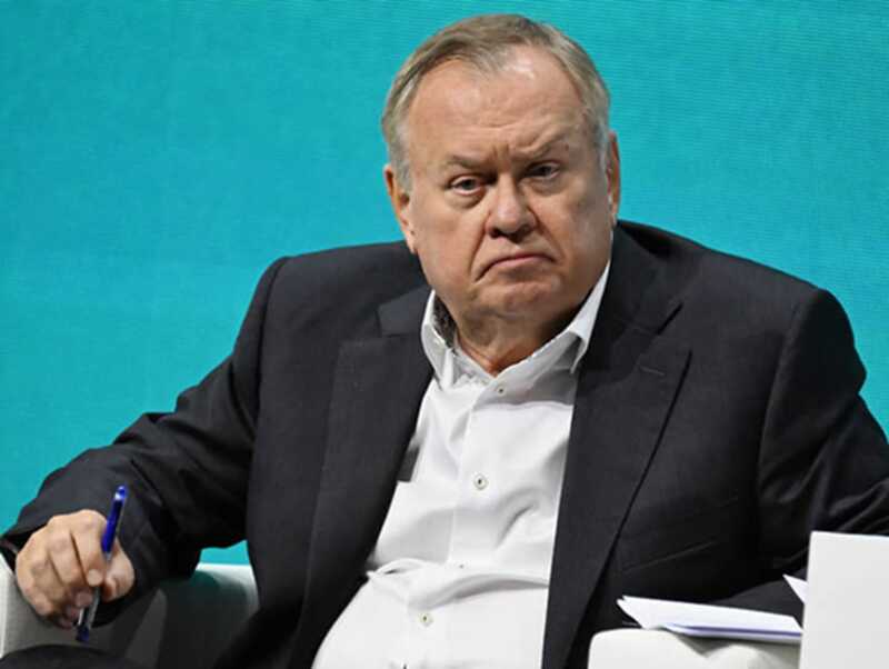 86 миллиардов "сгорели" вместе с "Адмиралом Кузнецовым", или Как ремонт авианосца превратился в фарс под руководством Андрея Костина