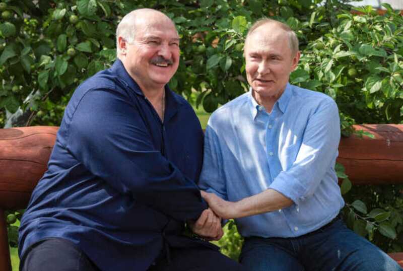 Путин, Кабаева и Лукашенко организовали семейное времяпровождение с детьми на яхтах ФСО на Вааламe