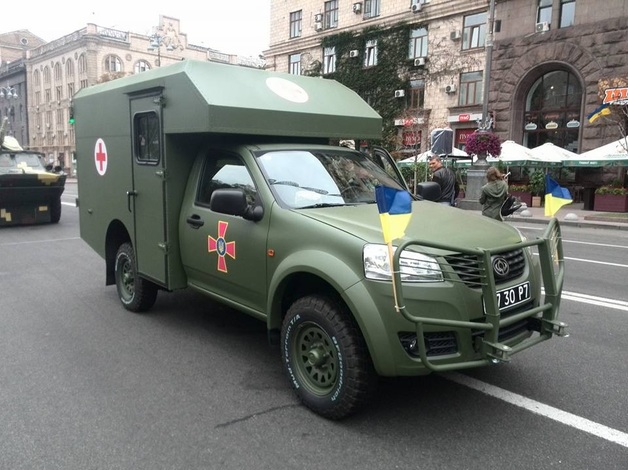 Бракованные “Богданы” партнера Петра Порошенко ремонтируют за счет бюджета