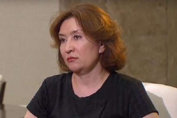 Елена Хахалева освоила бюджет с помощью мебели