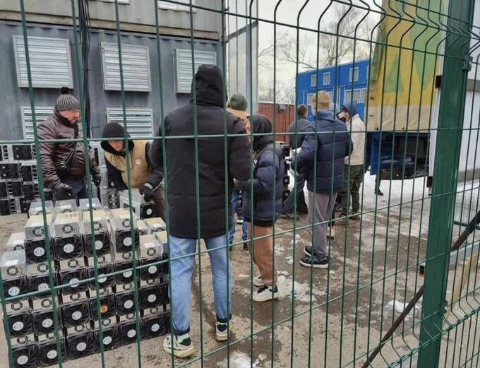 Рейдерство под прикрытием: как правоохранители Подмосковья конфискуют майнинг-фермы под предлогом расследований qzeirdithiurkmp