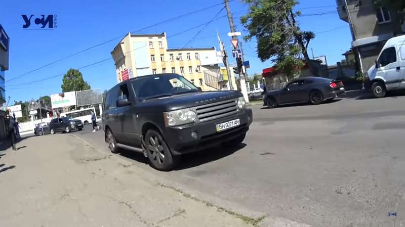 Range Rover сбил девочку на пешеходном переходе