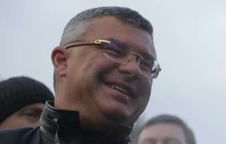 «Газпром» и «Газпром нефть» спорят за кусок лахтинской трассы? «Газпром» и «Газпром нефть» спорят за кусок лахтинской трассы?